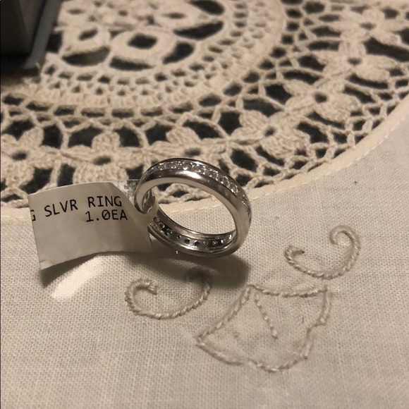 Silver Sterling ring size 5 - Picture 4 of 4
